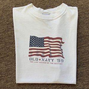 •Vintage• 1999 Old Navy American Flag T-Shirt